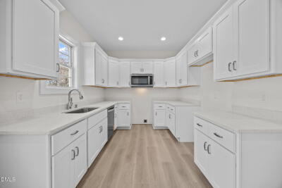 506 Hicksmill Road photo 4