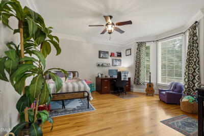 1007 Chatham Court photo 23