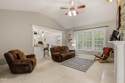 1007 Chatham Court photo 26
