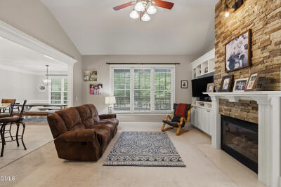 1007 Chatham Court photo 27