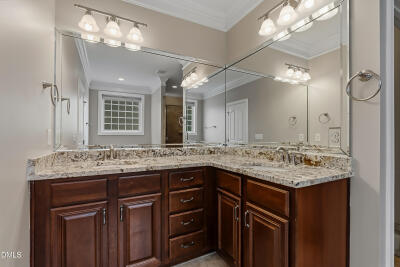 1007 Chatham Court photo 46