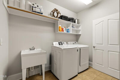 1007 Chatham Court photo 50