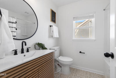 118 S Grace Street photo 32