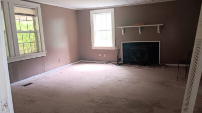 Gorgeous Property with Significant Road Frontage photo 10