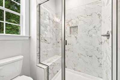 137 Seaman Street photo 11