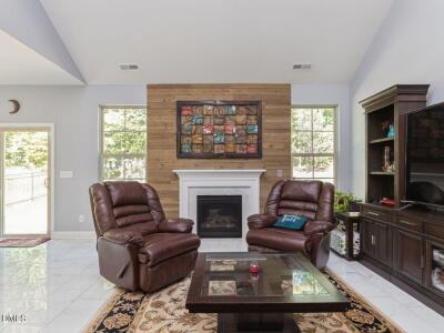 120 Clubhouse Drive photo 9