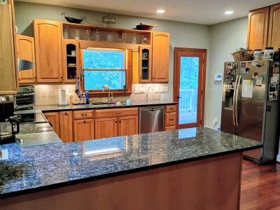 Lakeside House on 18 Acres photo 4