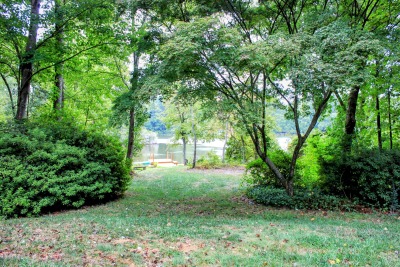 Lakeside House on 18 Acres photo 16
