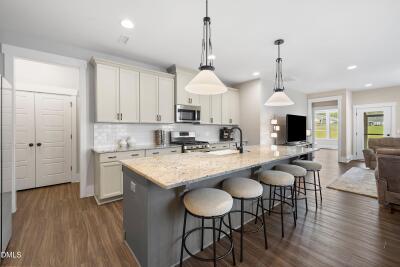 1307 Ashcliff Lane photo 5