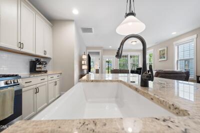 1307 Ashcliff Lane photo 10