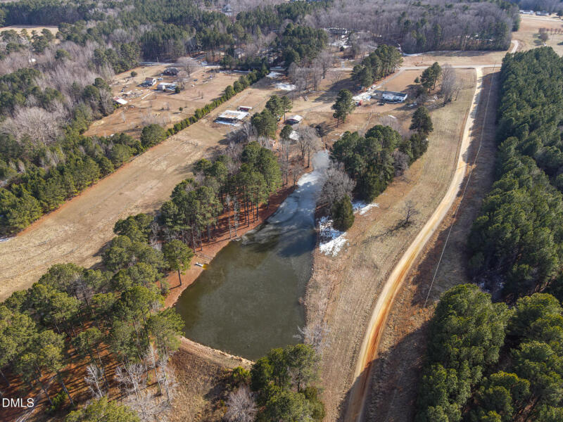 4562 Hight Road